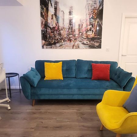 Garland Modern Apartment, Dartford 1 With Parking Extérieur photo