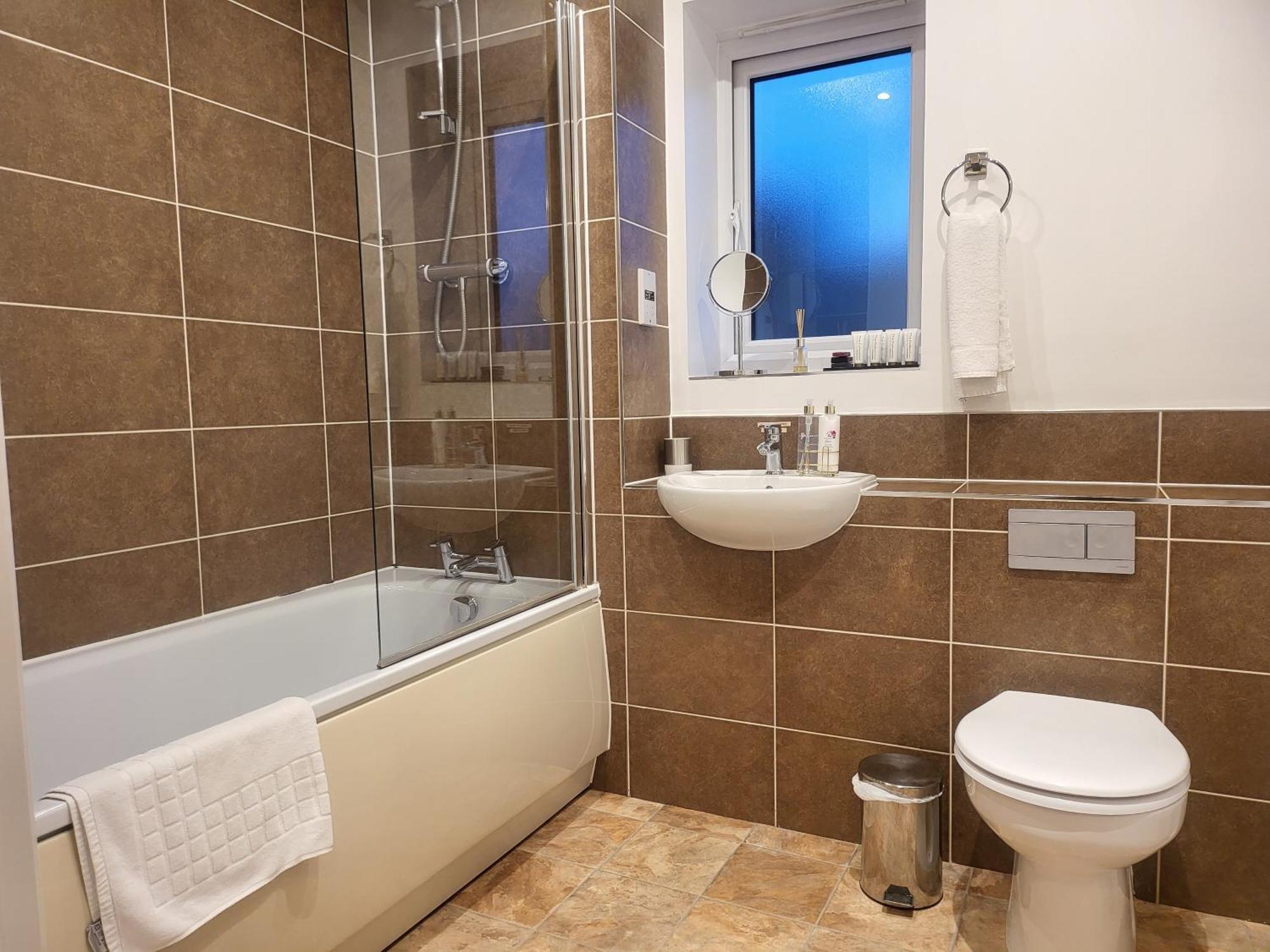Garland Modern Apartment, Dartford 1 With Parking Extérieur photo