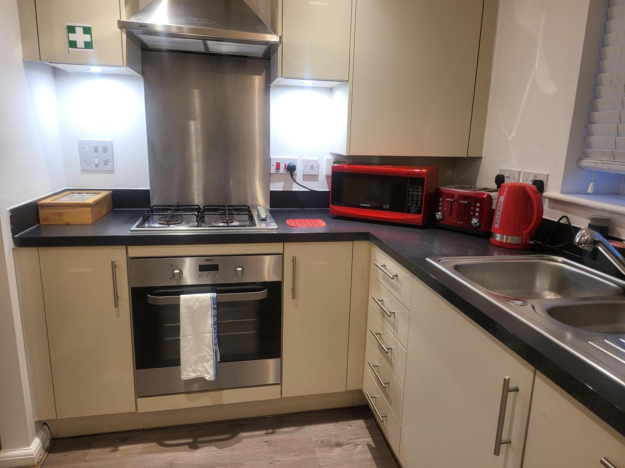 Garland Modern Apartment, Dartford 1 With Parking Extérieur photo
