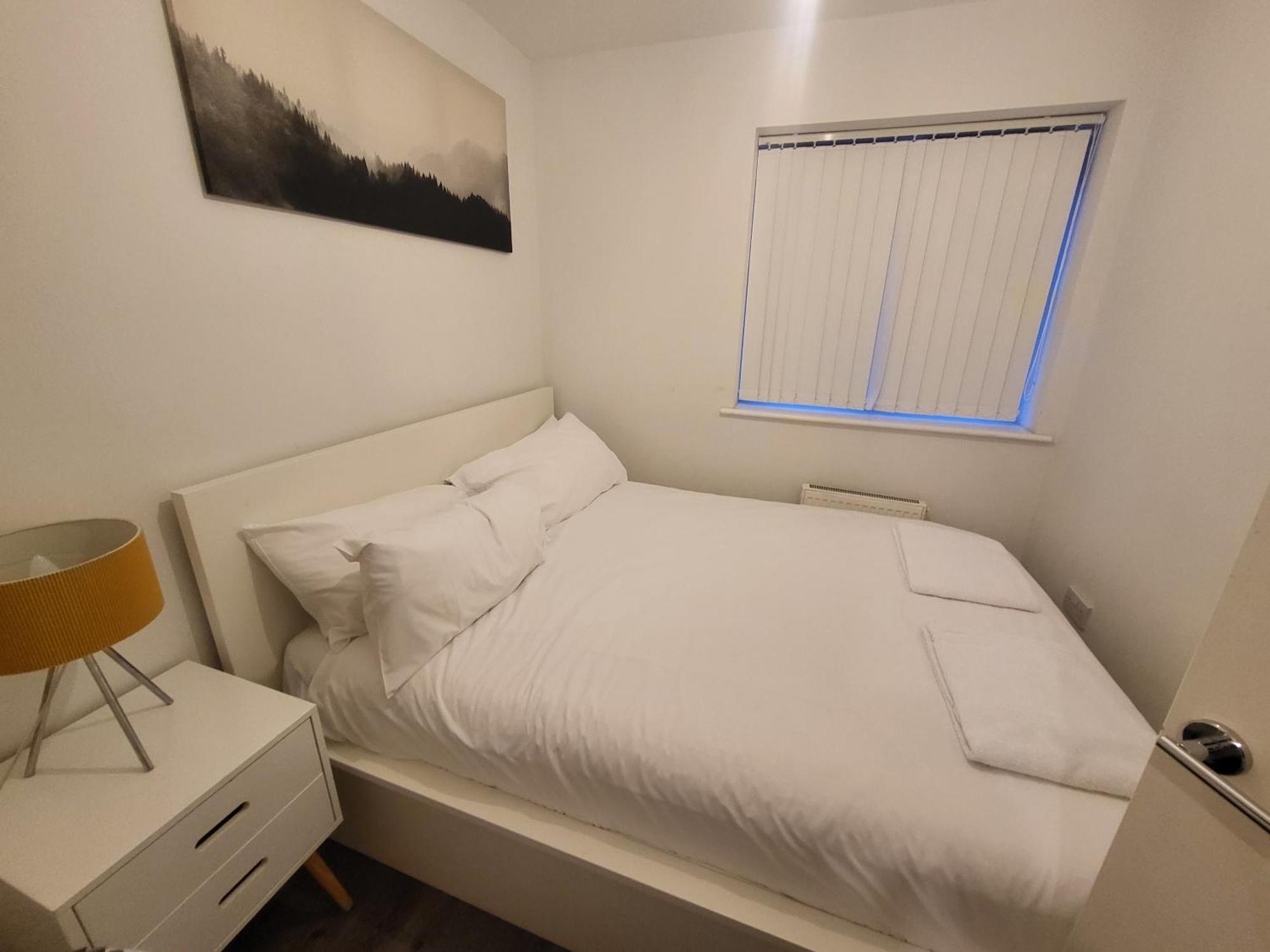 Garland Modern Apartment, Dartford 1 With Parking Extérieur photo