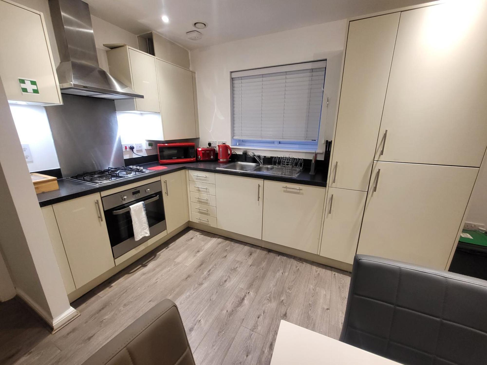 Garland Modern Apartment, Dartford 1 With Parking Extérieur photo