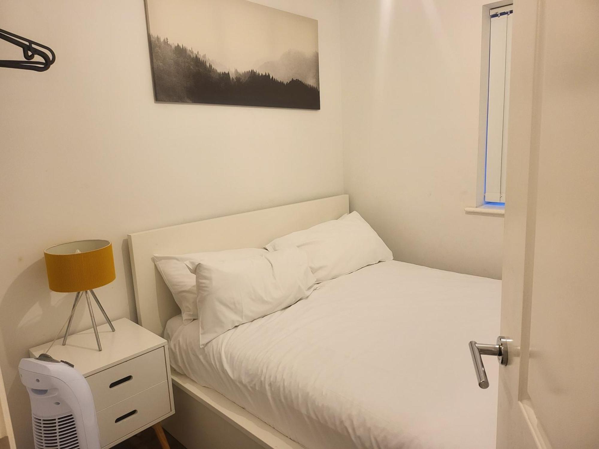 Garland Modern Apartment, Dartford 1 With Parking Extérieur photo